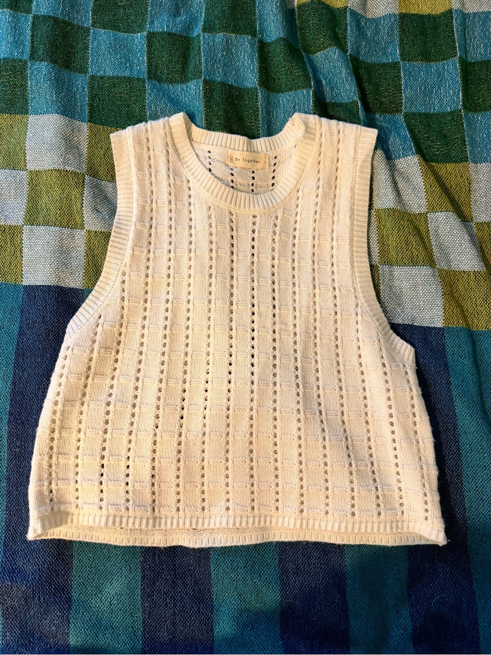 Sleeveless Knit Tank Top in White